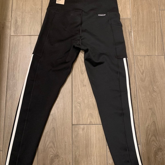 New Adidas leggings with one side pocket - Picture 2 of 3